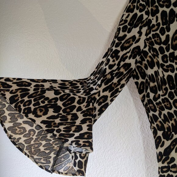 Chico's Cheetah Flowy top, Size 0, XS to S - Picture 6 of 6